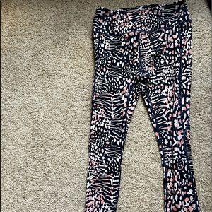 Size medium Curves n combatboots leggings